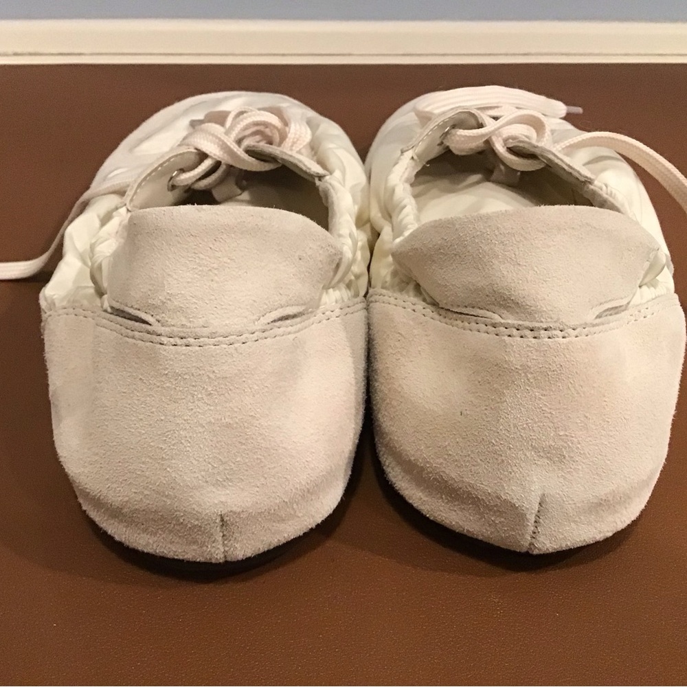 Women's Cream Sneakers SZ 8 1/2 - Picture 2 of 7
